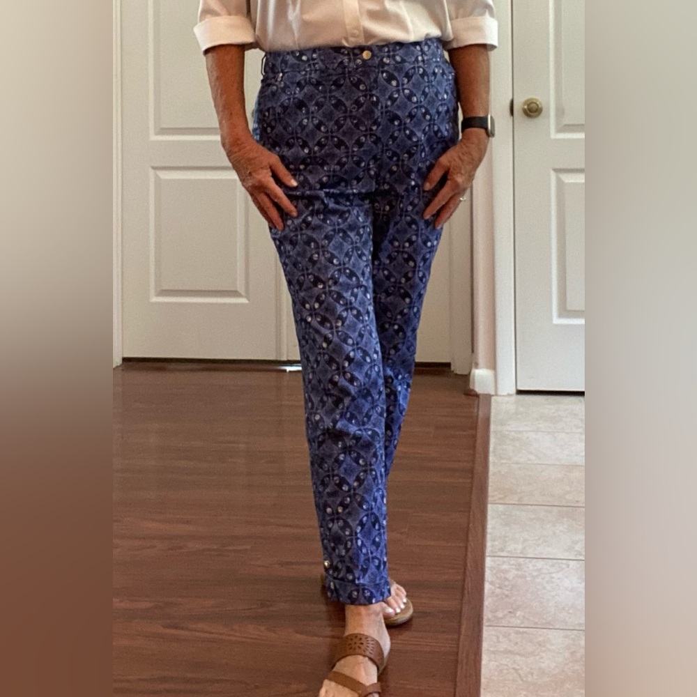 Chico’s blue ankle pants in size 10 or Chico’s size 1